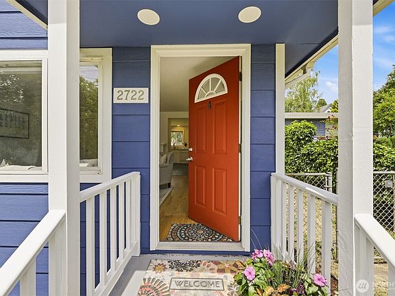 3rd image of 2722 NE Blakeley Street