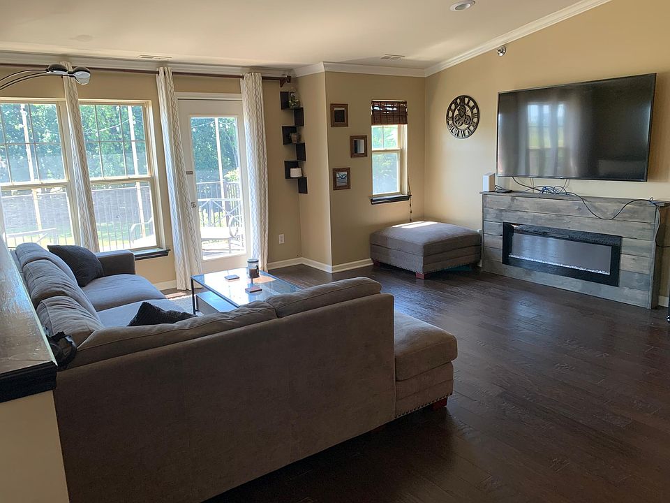 1st image of 202 Legato Dr #1