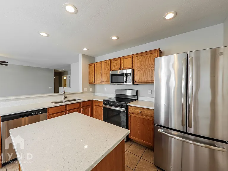 16812 W Marshall Ln — Photo 11