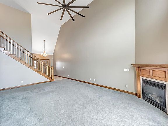 4th image of 3970 N Parker Way