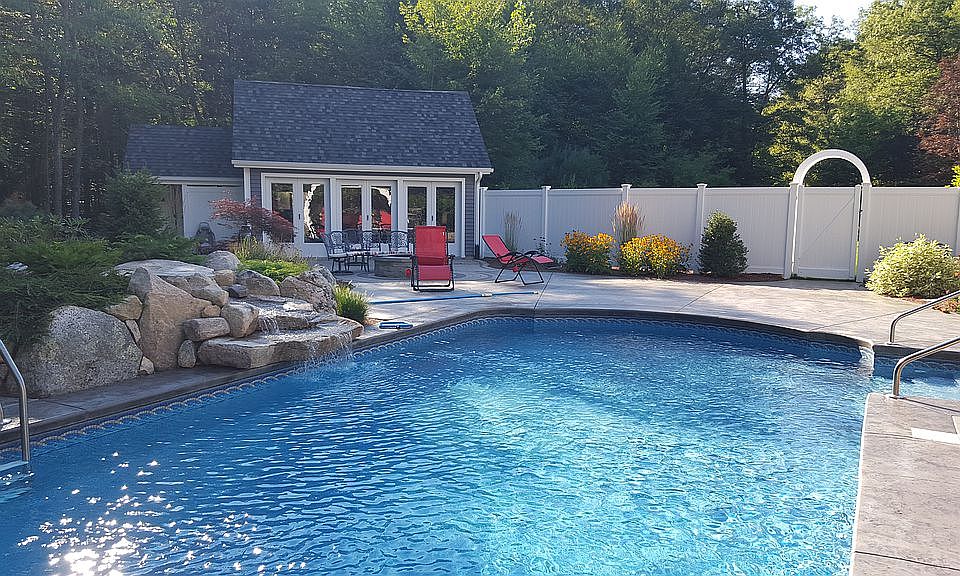 2nd image of 7 Wood Dr