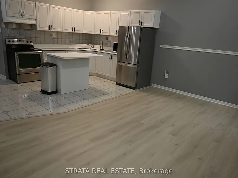199 King St E #1 — Photo 23