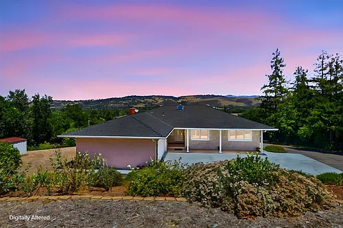 19563 Almaden Rd Photo 1