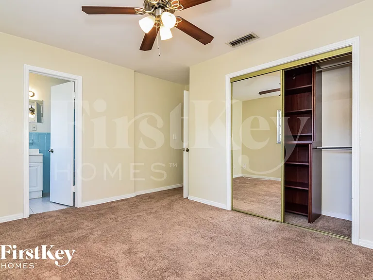 4818 W Bay Villa Ave — Photo 8