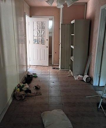 5th image of 617 Green St