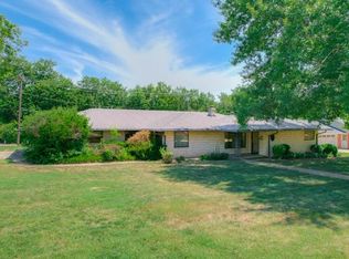 837 Edgewood Dr, Ponca City, OK 74604