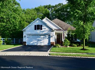 100 E Bosworth Blvd, Farmingdale, NJ 07727