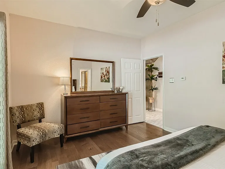 4129 Holland Ave — Photo 14
