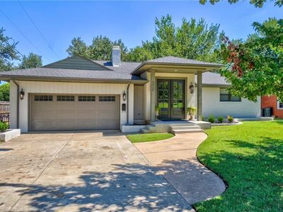 6408 Avalon Ln, Nichols Hills, OK, 73116