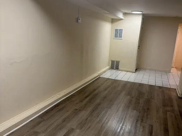 396 Clinton Ave, Albany, NY