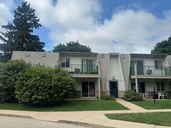 2406 Independence Ln APT 202, Madison, WI 53704