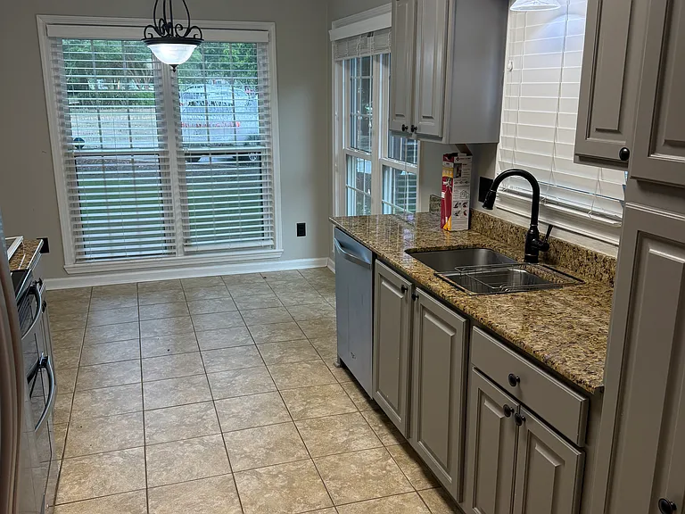 7956B Jefferson Place Blvd #B — Photo 9