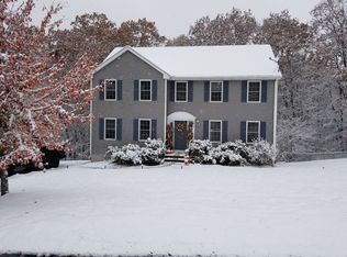 24 Eileen Ave #A, Clinton, MA 01510