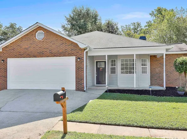 170 Landing Dr, Fayetteville, GA 30214