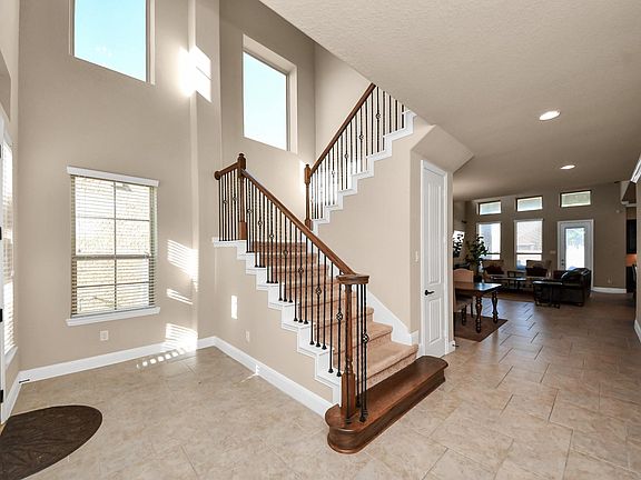 4th image of 4834 Sunset Park Ln