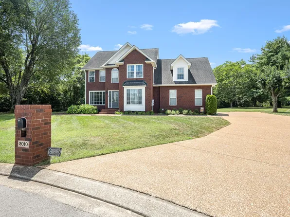 2010 Bold Ruler Ct, Murfreesboro, TN 37127