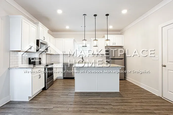 185 Russell Way — Photo 13