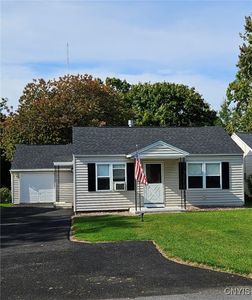 121 Frederick Dr, Liverpool, NY, 13088