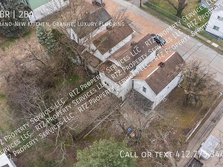 1805 Flagler St — Photo 22