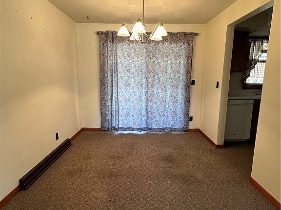 5th image of 45578 Yeager Dr