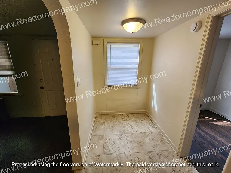35 Carroll Street — Photo 8