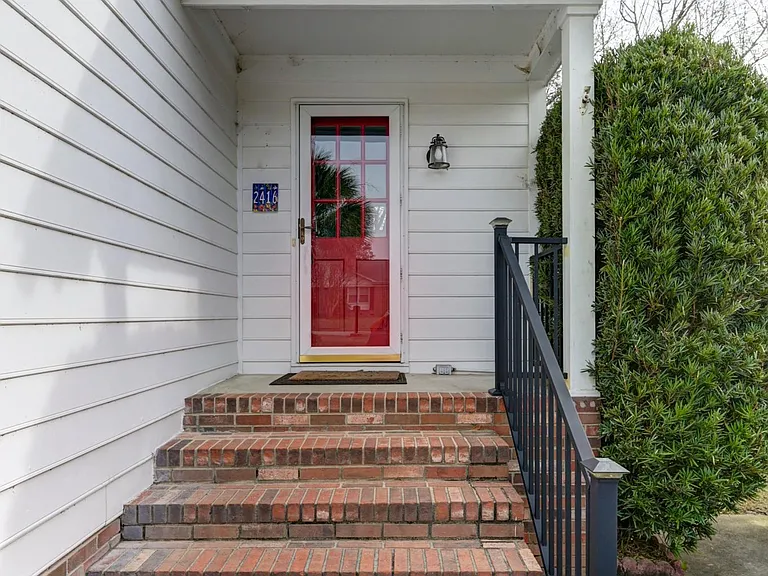 2416 Bendemeer Dr — Photo 2
