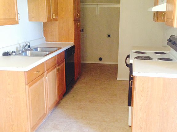 4th image of 8144 Julie Ave