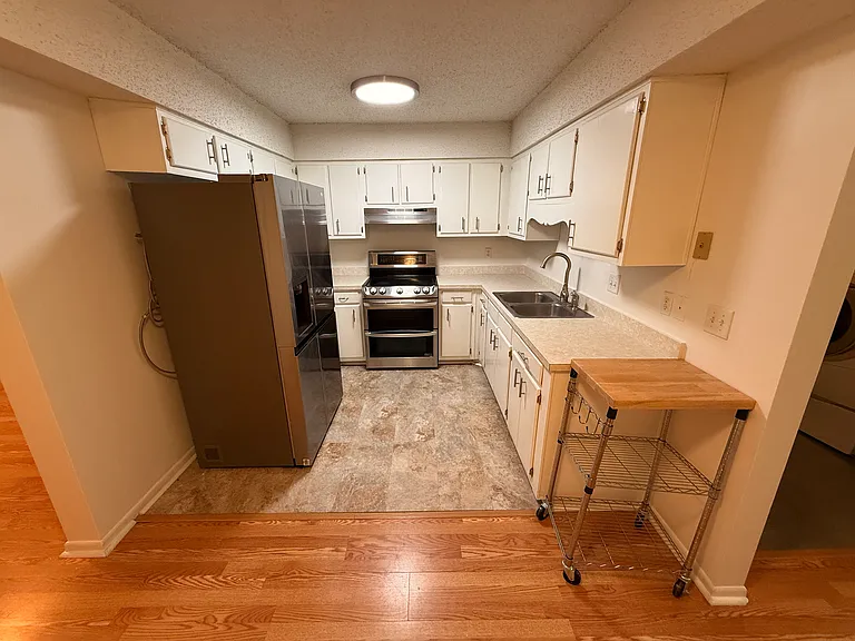 537A Schneider Dr — Photo 7
