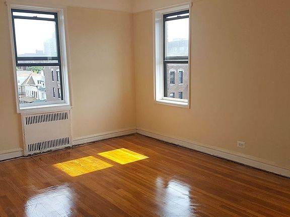 4th image of 781 E 5th St #B2