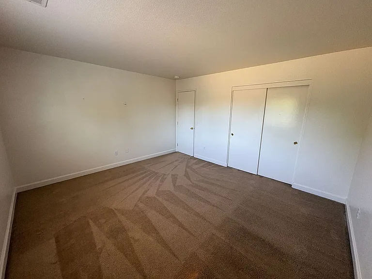 722 W James Ct — Photo 12