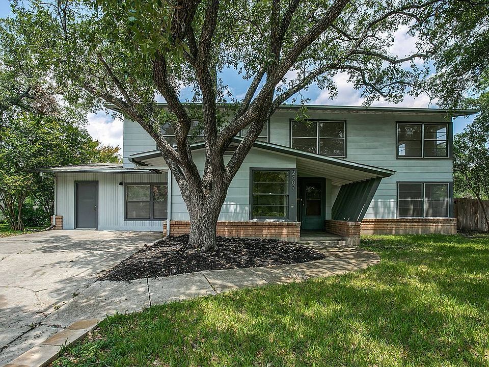 1st image of 2407 W Gramercy Pl