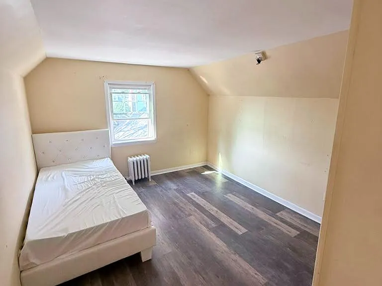 8 Herman Ave — Photo 13