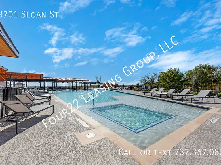 13701 Sloan St — Photo 4