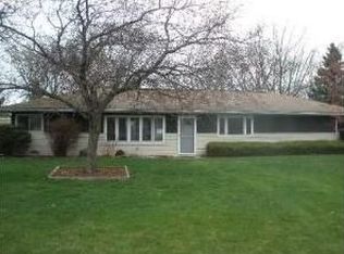 742 Geddes Ave, Winthrop Harbor, IL