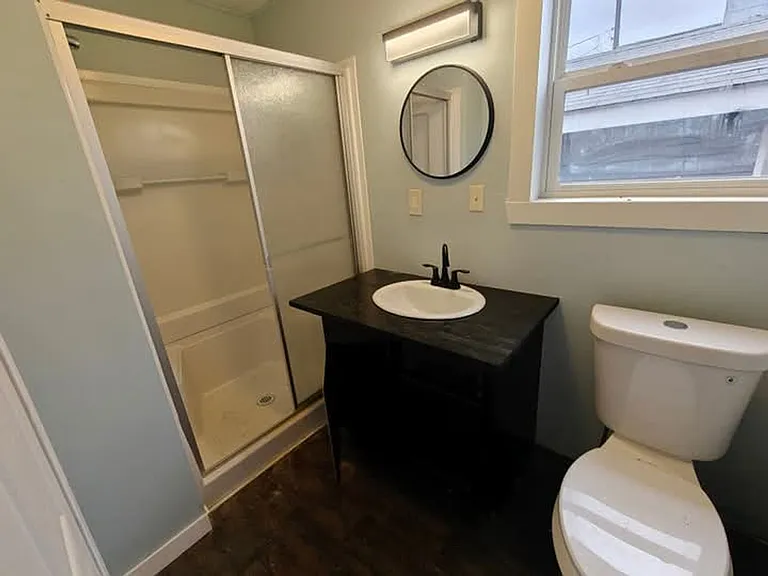 817 Indiana Ave — Photo 10