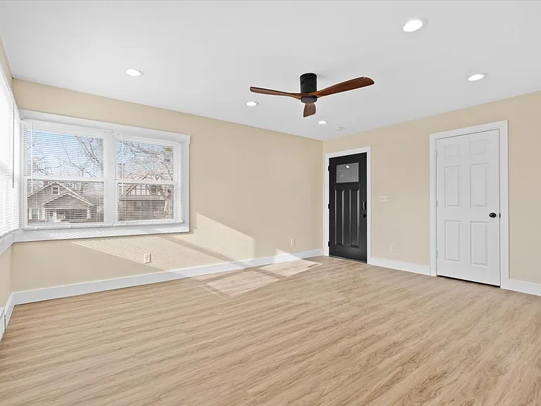 621 Chestnut Street - West — Photo 5