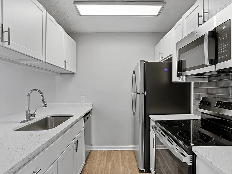 ReNew Cobb — Photo 7