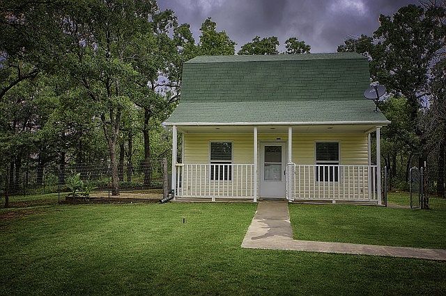 Super cute 1 bedroom bungalow