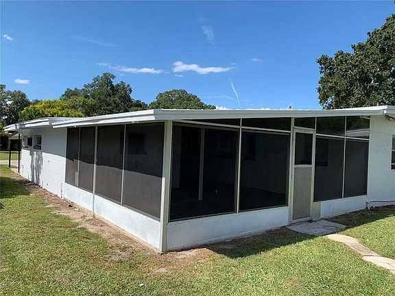 2nd image of 117 E Coleman Cir #1