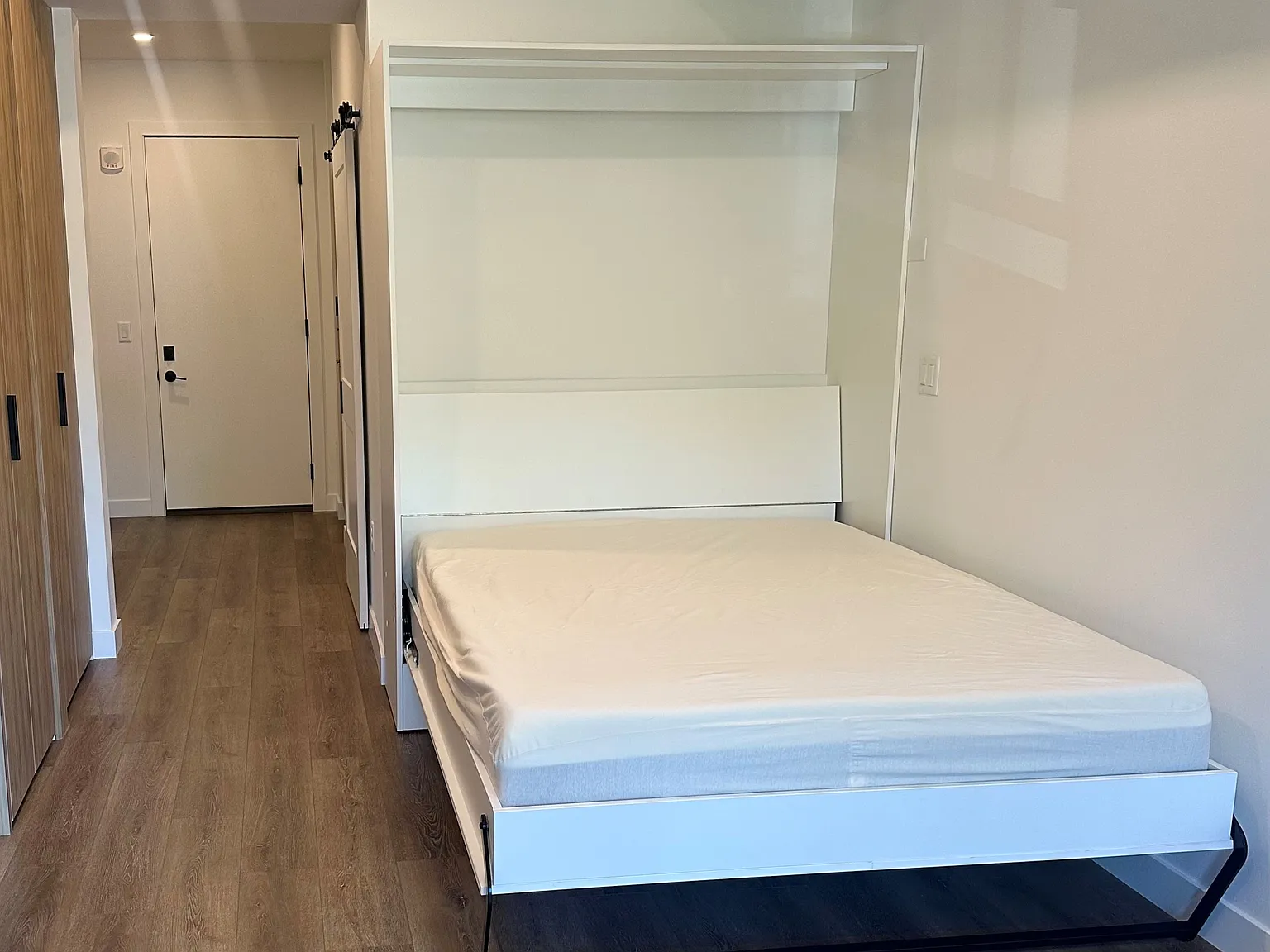 Studio, 443 sqft, $2,850 — Photo 4