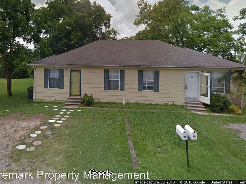 1st image of 124 S Ford St