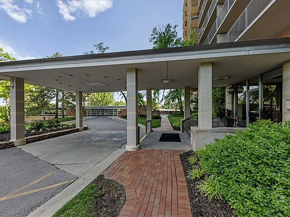 2nd image of 4550 Warwick Blvd APT 213