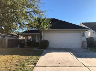 930 Lancaster Lake Dr, Houston, TX 77073