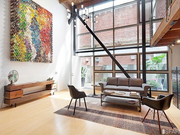 4th image of 650 Delancey St APT 105