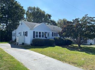 81 Bayshore Dr, New London, CT 06320