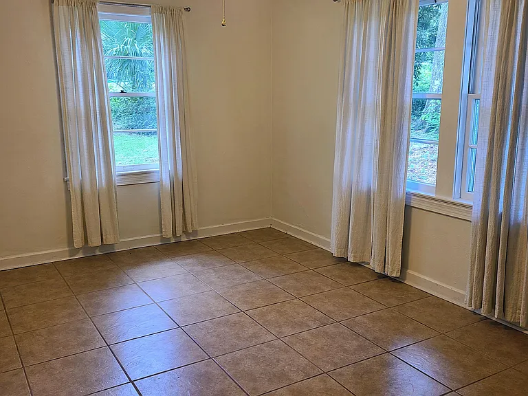 Back bedroom