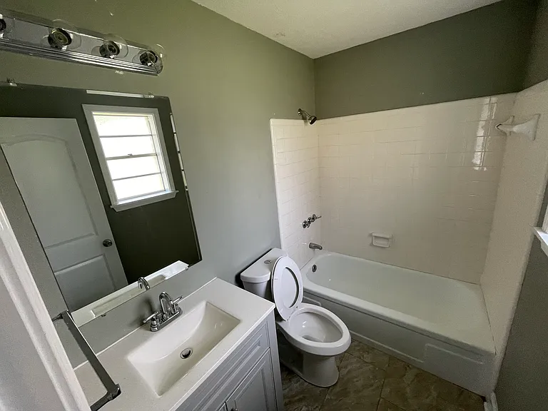 2764 Colony Ct — Photo 8