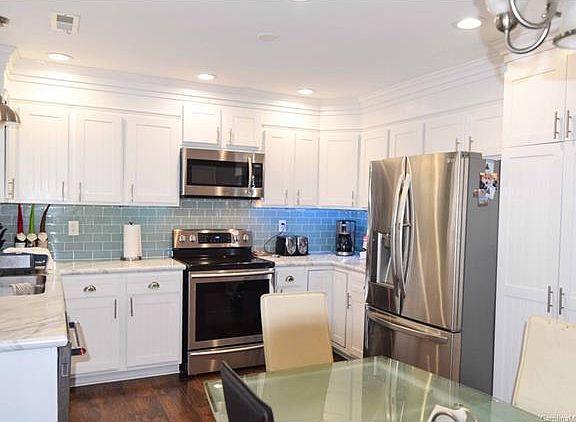 4th image of 5519 Brickstone Dr