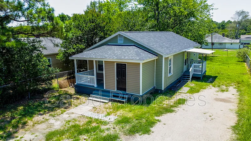 136 Powder St SW