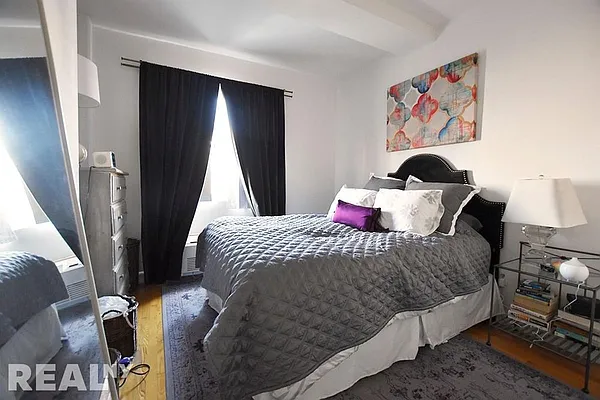 Rented by REAL New York | media 21